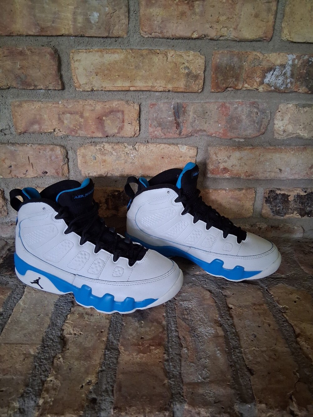 NIKE AIR JORDAN 9 RETRO SIZE Y5